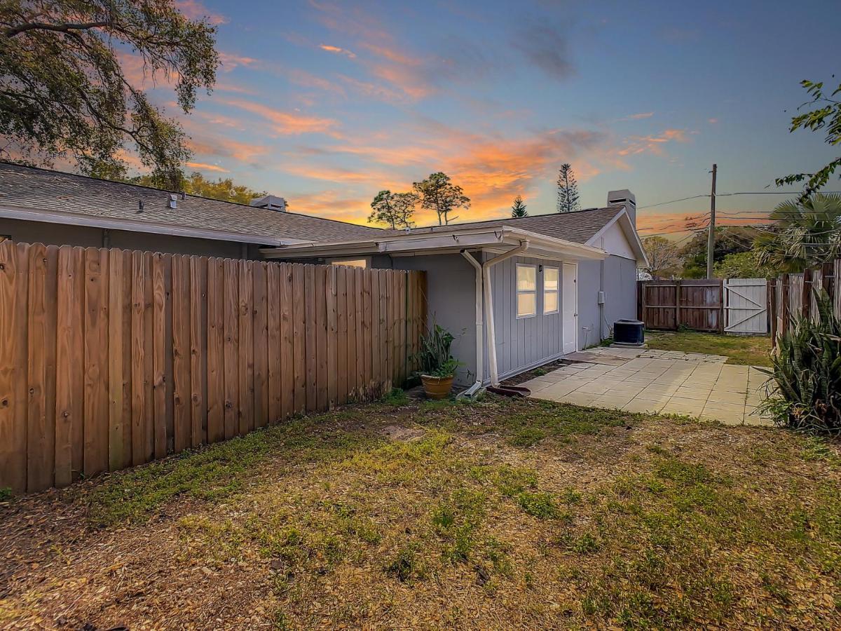Crown Jewel Of Clearwater 10-15 Min To Beach 5 Min To St Pete Airport Vila Exterior foto